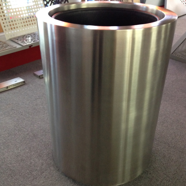 Professional China Stainless Steel Hollow Ball Sculpture – Bump waste bin – Altop
