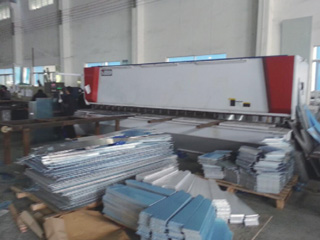 CNC鋼板シアラー（6メートル）の