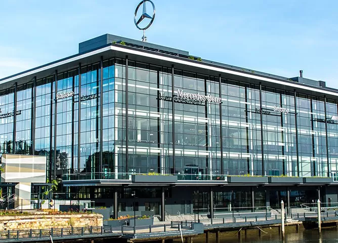 Benz-Showroom
