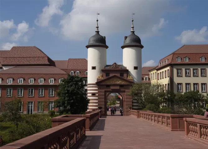 Features of Casement Window